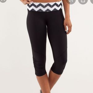Lululemon Chevron Crop Leggings